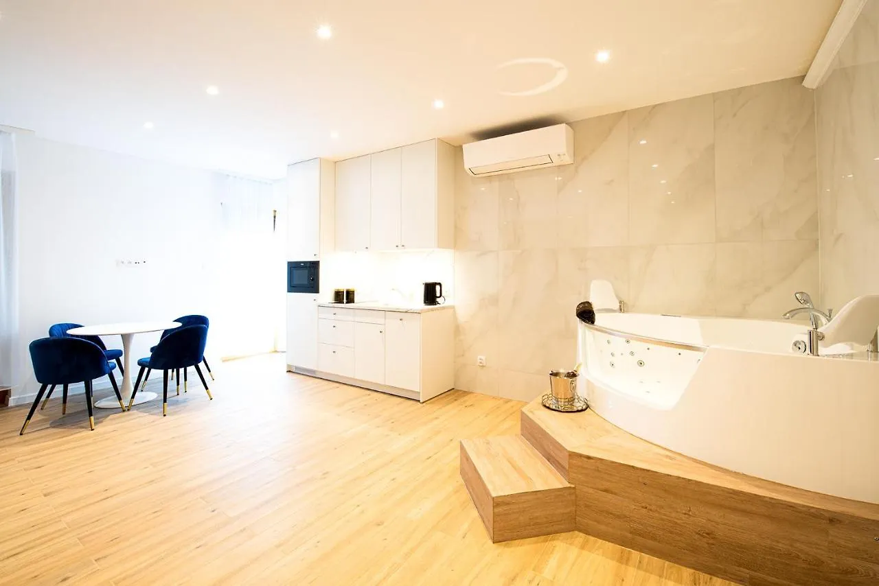 Jacuzzi Spa Prestige Cracovie 0*,  Pologne